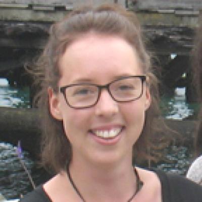 SetWidth400 Kate Burry