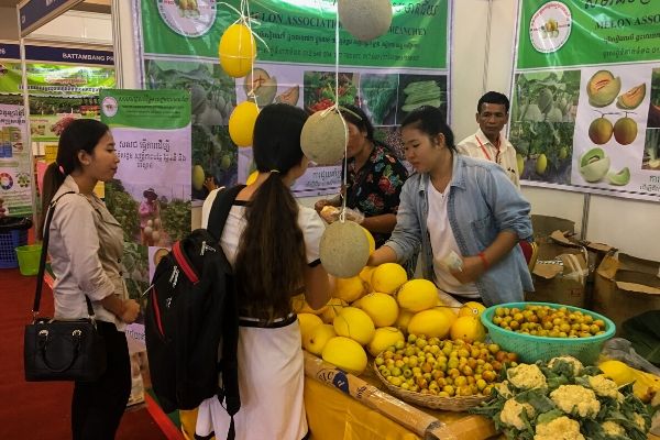 Senghorng Tuot - Melon Association stand - Cambodia